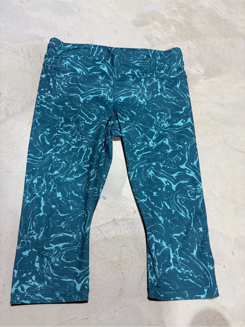 Athleta accelerate crop Teal Marble Print Active Capris leggings XL/T